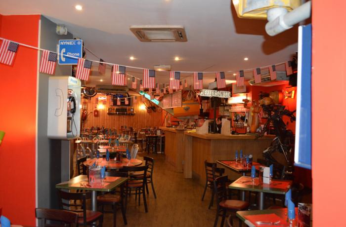 Le Bar-Restaurant le Mélo Café à Marseille - La grande salle