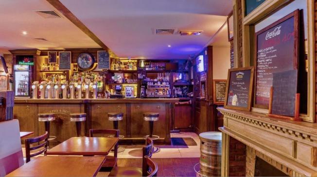 Le Bar-Pub le Cottage Elysée à Paris 8 - La terrasse