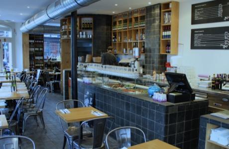 Le Bar-Restaurant le Fuxia Batignolles à Paris 17 - Le rez-de-chaussée