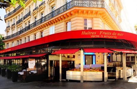 Le Bar-Restaurant la Brasserie la Lorraine à Paris 8 - La terrasse