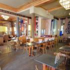Le Bar-Restaurant l'Ultime Atome à Bruxelles - La salle à gauche