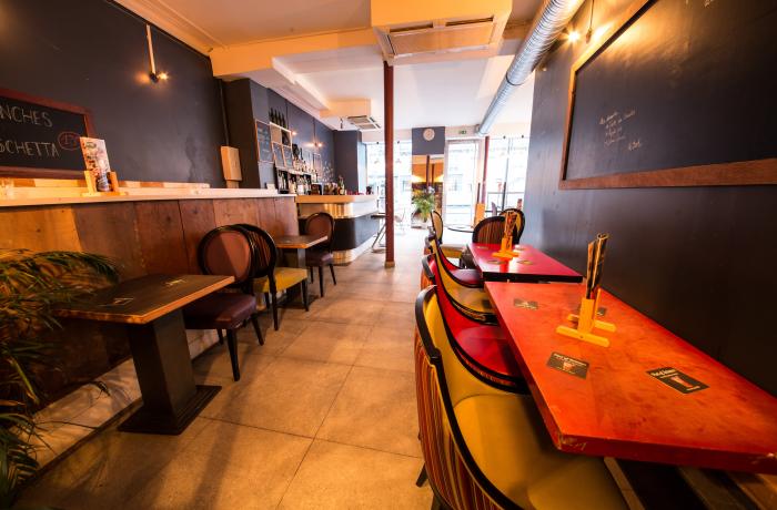 Le Bar-Pub l'Atelier 110 à Paris 3 - Un espace cosy