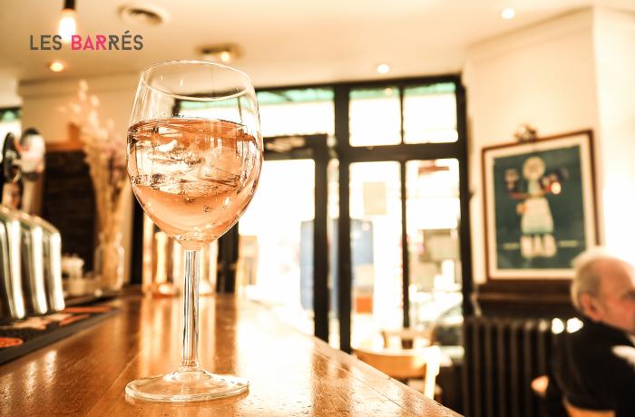 Le Restaurant les Arènes à Paris 5 - Un petit verre entre amis