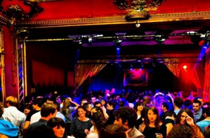 Le Club le Rouge Pigalle à Paris 9 - L'ambiance