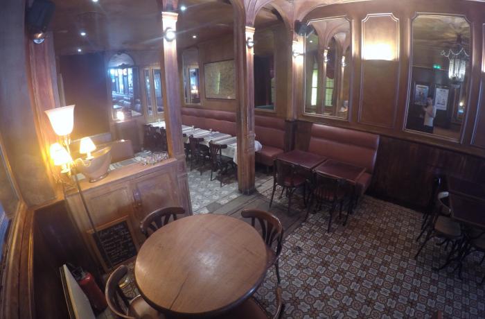 Le Bar-Restaurant la Chope des artistes à Paris 10 - La salle principale