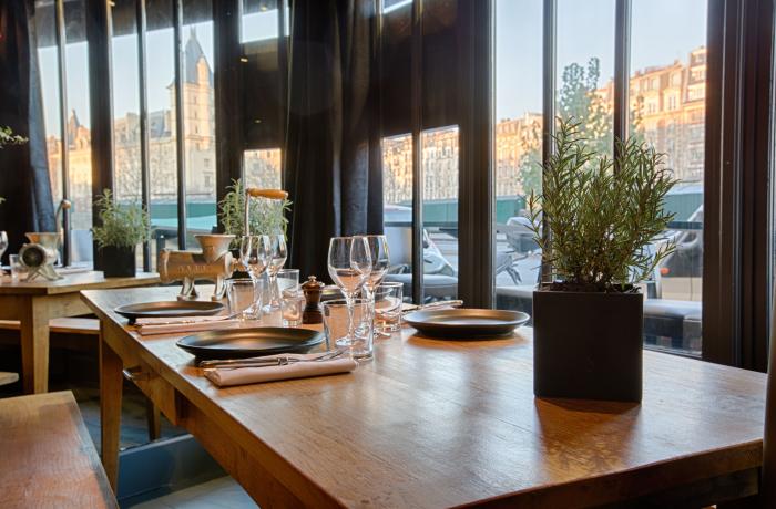 Le Bar-Restaurant le Froufrou à Paris 6 - Vue sur les quais