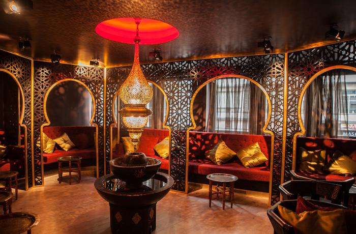 Le Bar-Restaurant le Baroush à Genève - Le fumoir