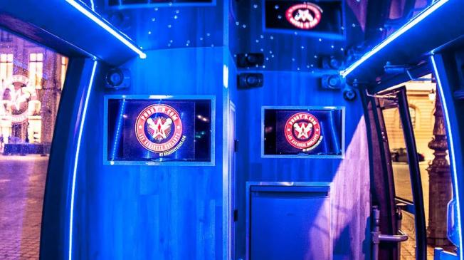 Privatiser Bus Discothèque Paris soirée amis - Le Mini Bus
