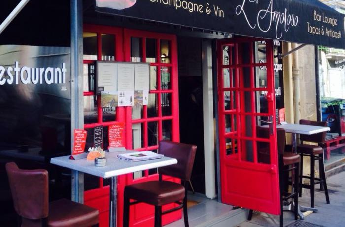 Le Bar-Restaurant l'Amoroso à Aix-en-Provence - La devanture