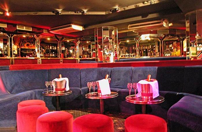 Le Club le Titan à Paris 9 - Les espaces