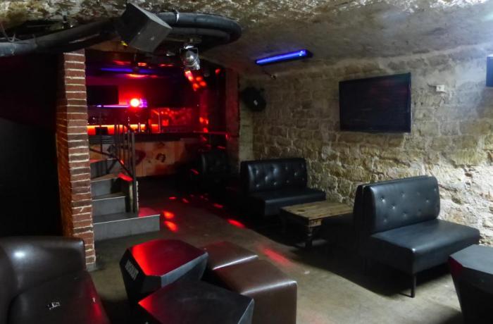 Le Bar-Pub le Red Factory à Paris 11 - La cave