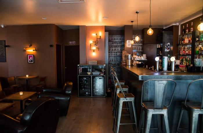 Le Bar à cocktail le Saint à Paris 11 - Le rez-de-chaussée