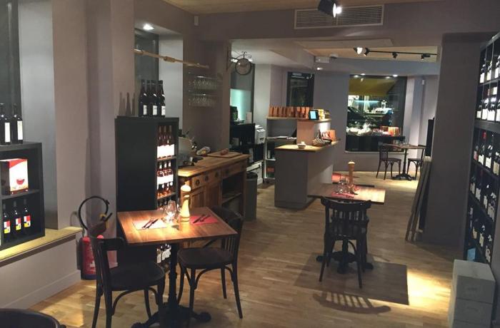 Le Bar à vins les domaines qui montent à Bruxelles - La totalité de l'établissement