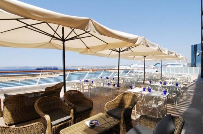 Le Restaurant-Club le R2 Marseille à Marseille 2 - La terrasse