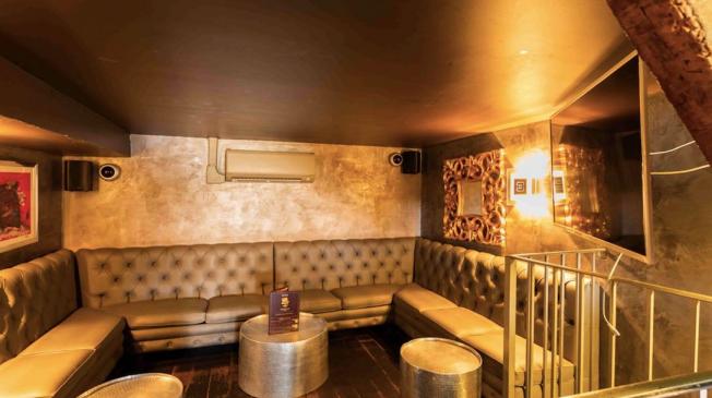 Le Bar-Pub le Gentleman à Paris 9 - La deuxième partie de l'étage