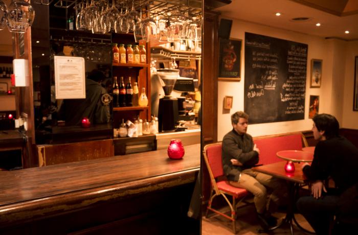 Le Bar-Restaurant le Dellac à Paris 9 - Le bar