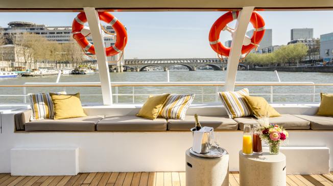 Proximité des attractions : location de la Péniche Saphir, séjour à Paris