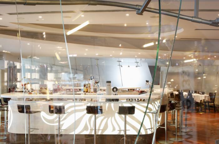 Le Bar-Restaurant le Complexe Drugstore à Paris 8 - Le bar