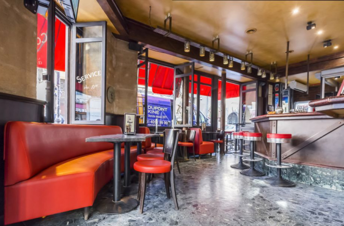 Le Bar-Restaurant le Renard à Paris 4 - En face du bar