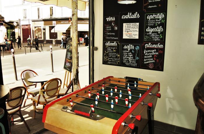 Le Bar-Pub l'Antisèche à Paris 11 - Le baby-foot