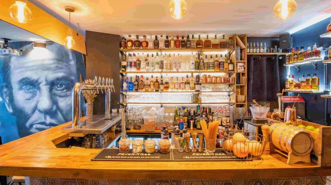 Le Bar le Dagobert à Paris 18 - Le bar