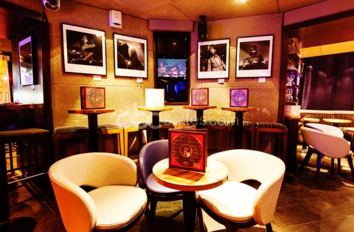 Le Restaurant le Duc à Paris 1 - La salle principale