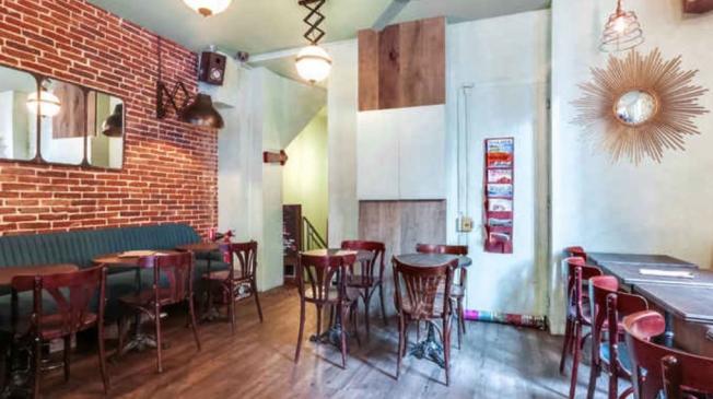Le Bar-Restaurant le comptoir des frangins à Paris 2 - La Terrasse