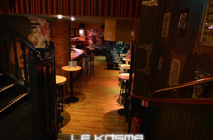 Le Bar-Pub le Kosma Piano Bar à Nice - La totalité de l'établissement