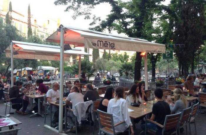 Le Bar-Restaurant le Mélo Café à Marseille - Un petit verre au soleil ?