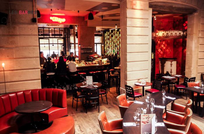 Le Restaurant le Cirque à Paris 4 - Le bar côté table ronde