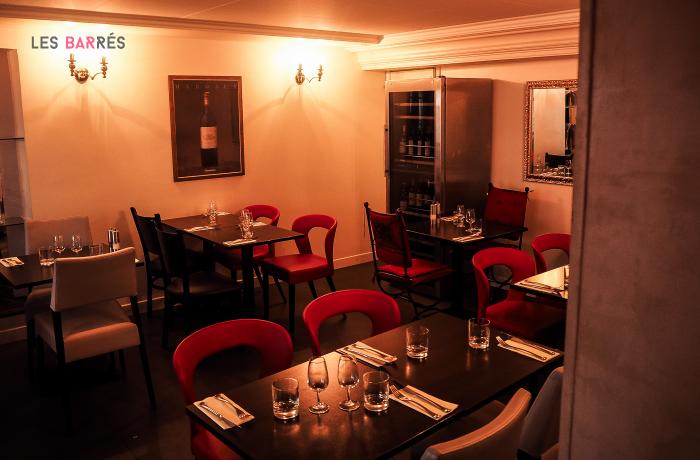 Le restaurant l'Atelier Duphot à Paris 1 - La salle du fond à l'érage