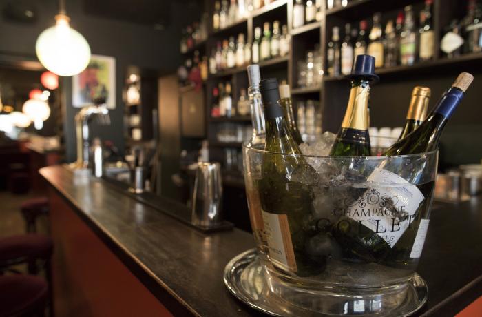 Le Bar-Pub le Hôme Bar à Paris 7 - Champagne !