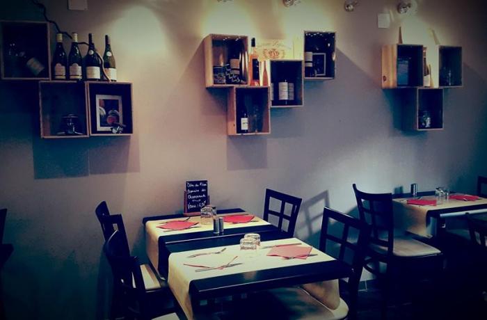Le Bar-restaurant l'Ardoise Rouge à Nice - Le restaurant