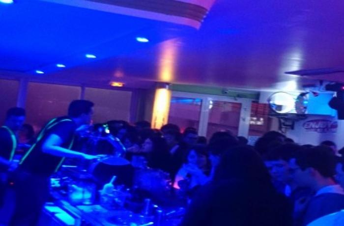 Le Bar-Pub le Kiwi Bar à Bordeaux - En mode soirée