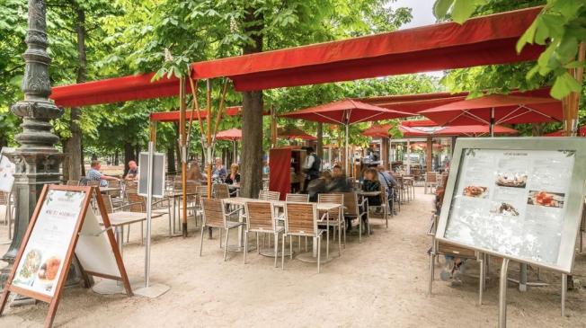 Le Bar-Restaurant le Café des marronniers à Paris 1 - La terrasse