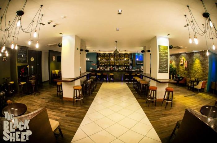 Le Bar-Pub le Black Sheep à Bruxelles - La totalité de l'établissement