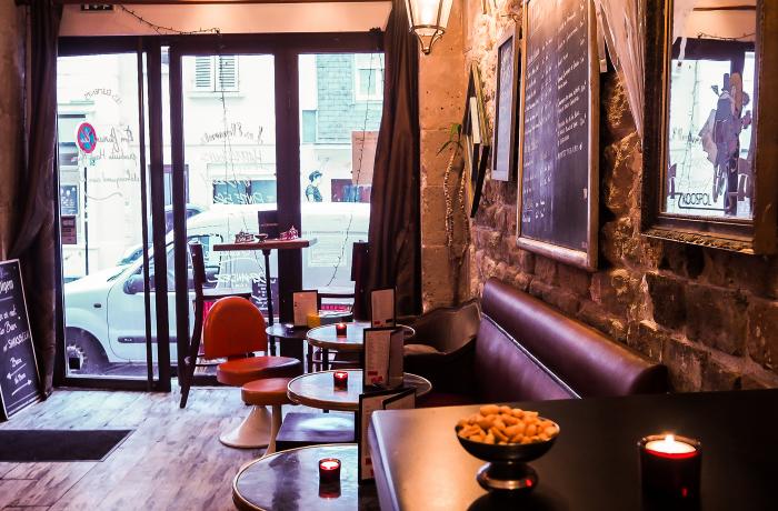 Le Bar les Eléments à Paris 18 - Le coin cosy