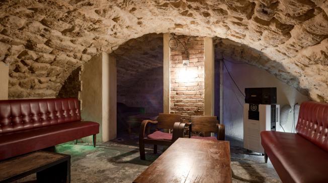 Privatiser un bar à Bastille