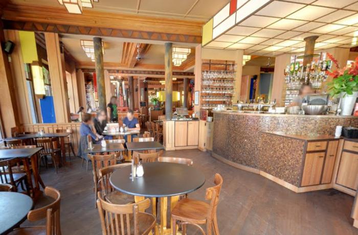 Le Bar-Restaurant l'Ultime Atome à Bruxelles - La totalité de l'établissement