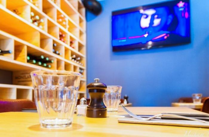 Le Bar-Pub le MS Café à Boulogne-Billancourt - La vinothèque