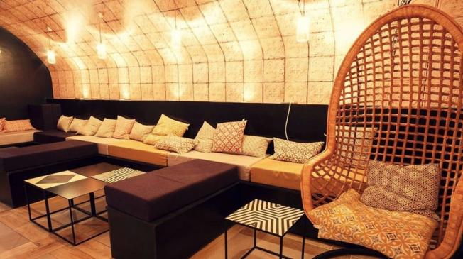 Le Bar-Pub le Monsieur le zinc Odéon à Paris 6 - Le rez-de-chaussée