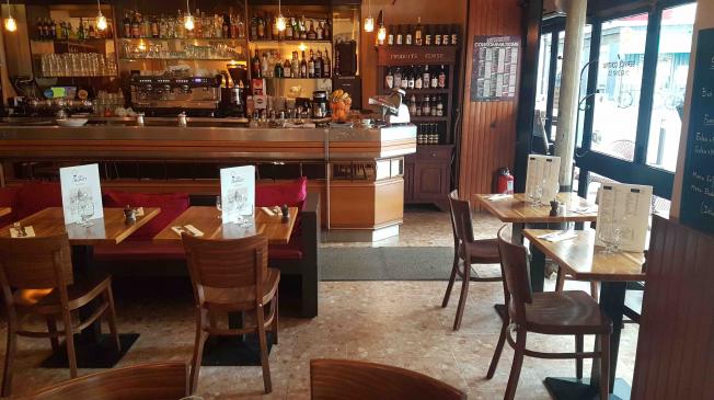 Le Bar Le Bistrot 77 à Paris 5 - L'entrée