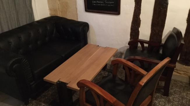 Le bar my Little Cellar à Paris - L'intérieur
