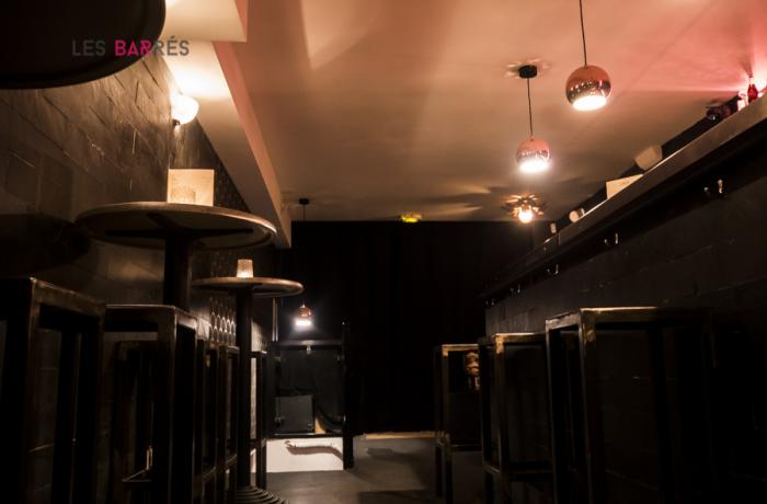 Le Bar le Superb' à Paris 2 - L'entrée du bar