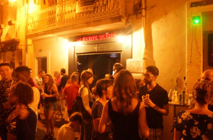 Le Bar la Petite Scène à Montpellier - L'extérieur