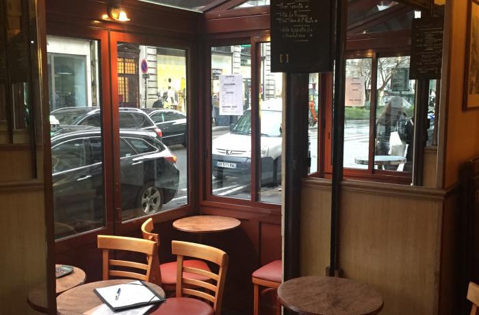 Le Bar-Pub l'Empire Bar à Paris 2 - Le patio