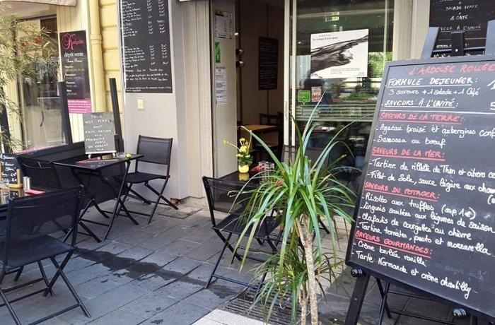 Le Bar-restaurant l'Ardoise Rouge à Nice - L'entrée