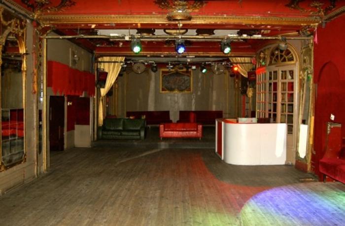 Le Club le Rouge Pigalle à Paris 9 - La totalité de l'établissement