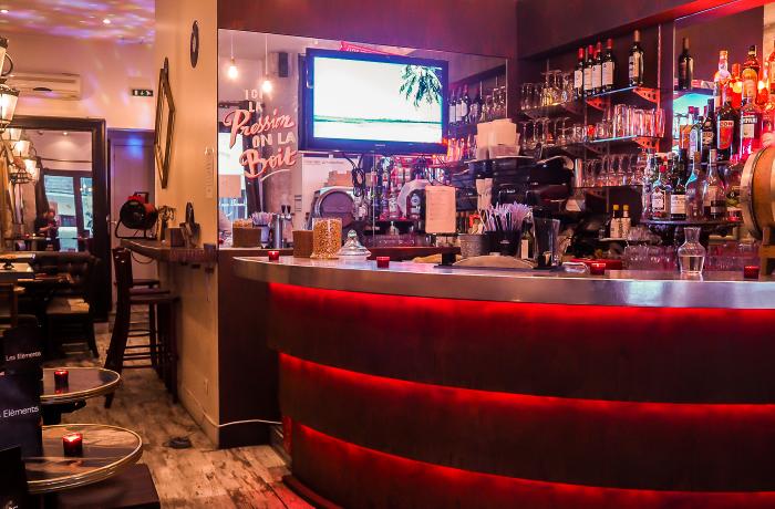 Le Bar les Eléments à Paris 18 - Le bar