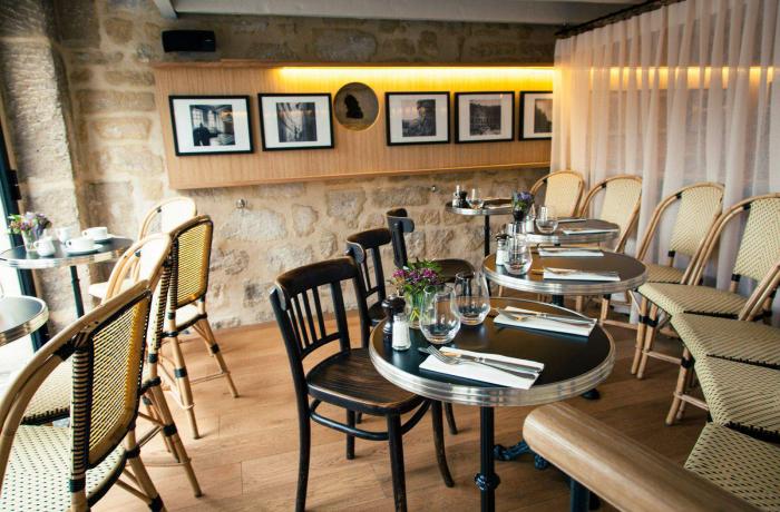 Le Bar-Restaurant les Voyelles à Paris 1 - L'estrade